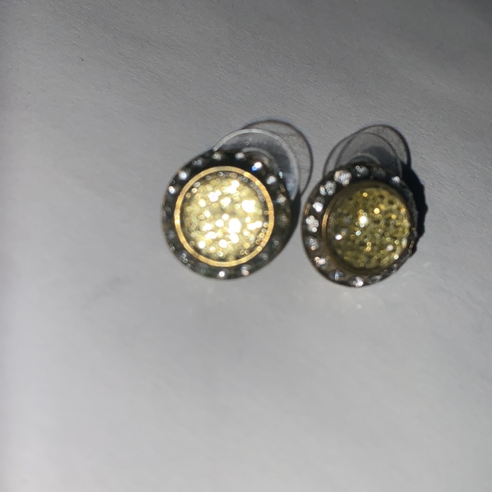 Earrings - Picture 4 of 4